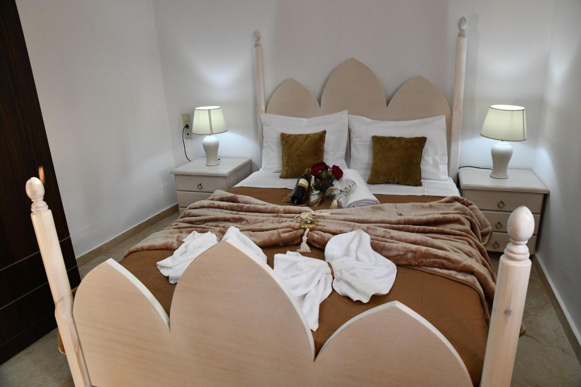 Kleopatra Deluxe Apartment With Jacuzzi Kamilári Kültér fotó